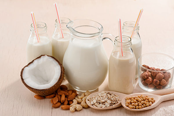 Which animal's milk contains the most calcium?